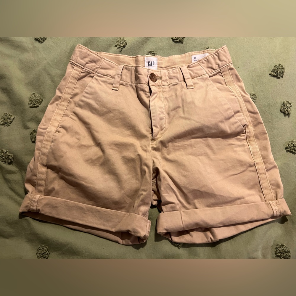GAP - Girlfriend Chino Shorts